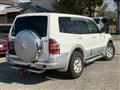 2002 Mitsubishi Pajero
