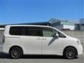 2010 Toyota Noah