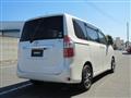 2010 Toyota Noah