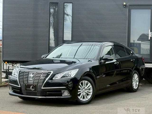 2013 Toyota Crown