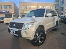 2011 Mitsubishi Pajero