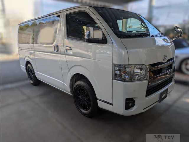 2022 Toyota Hiace Van