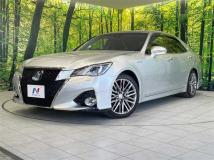 2017 Toyota Crown Hybrid