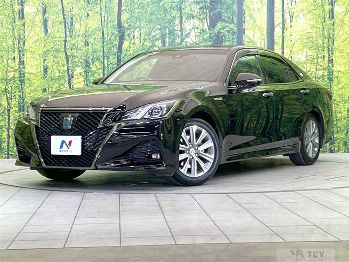 2018 Toyota Crown Hybrid