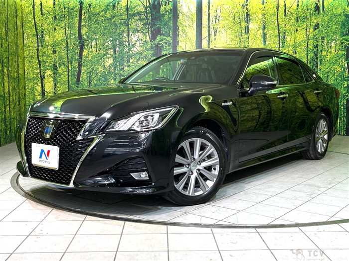 2016 Toyota Crown Hybrid