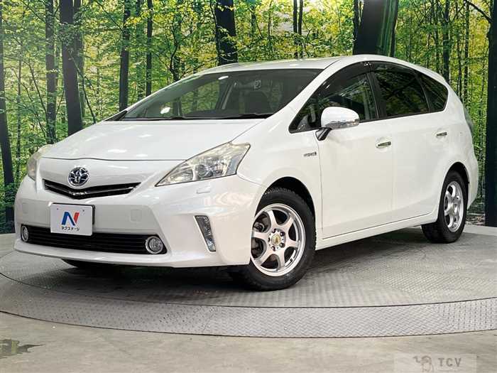 2013 Toyota PRIUS α