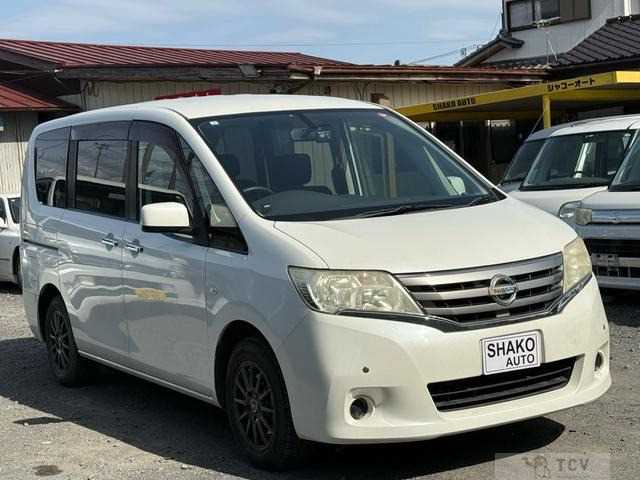 2011 Nissan Serena