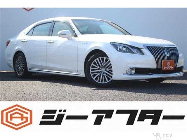 2014 Toyota Crown Majesta