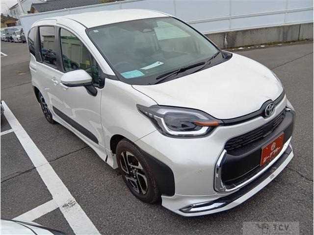2023 Toyota Sienta