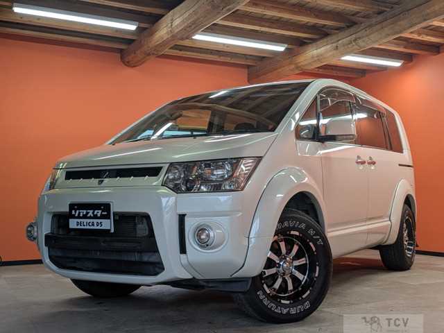 2013 Mitsubishi Delica D5