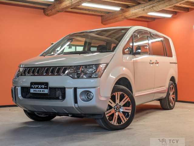 2015 Mitsubishi Delica D5