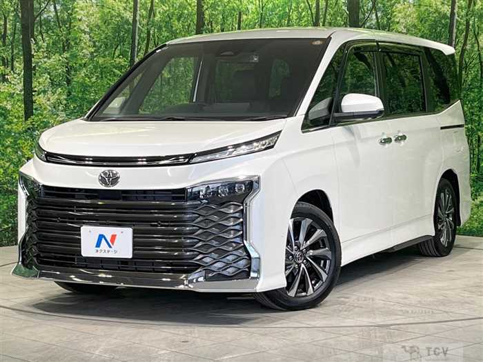 2022 Toyota Voxy