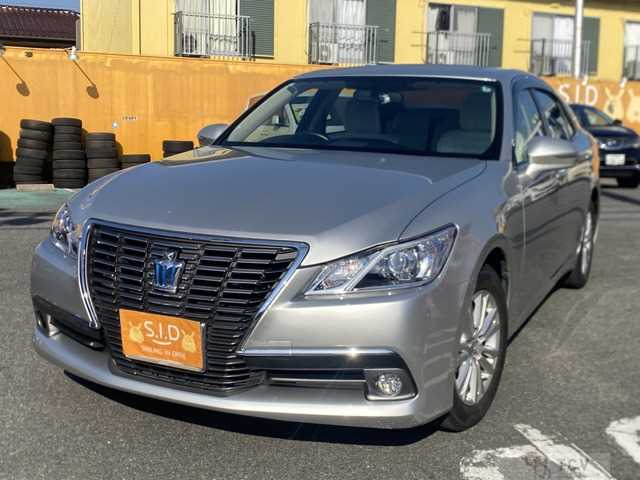 2013 Toyota Crown