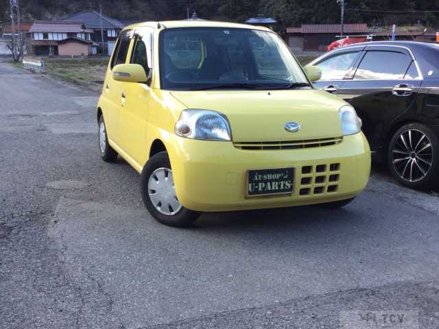 2009 Daihatsu Esse