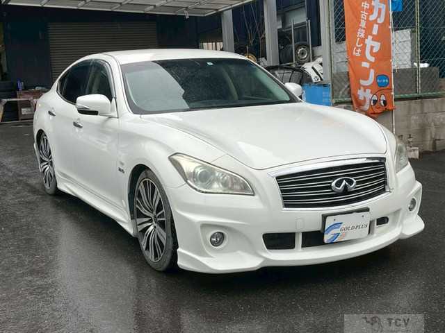 2011 Nissan Fuga
