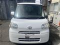 2011 Daihatsu Tanto