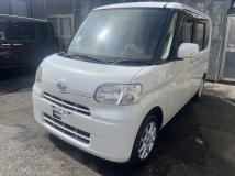 2011 Daihatsu Tanto