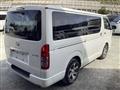 2010 Toyota Hiace Van
