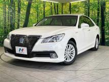 2013 Toyota Crown Hybrid