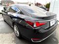 2022 Lexus ES