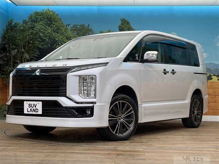 2022 Mitsubishi Delica D5
