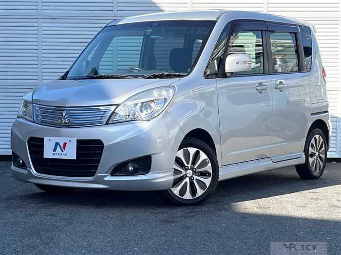 2014 Mitsubishi Delica D2