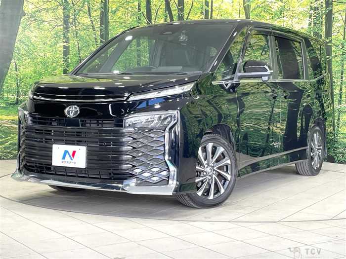 2022 Toyota Voxy