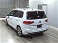 2017 Volkswagen Golf Touran