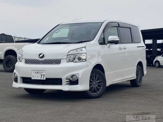 2013 Toyota Voxy