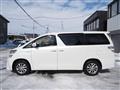 2013 Toyota Vellfire