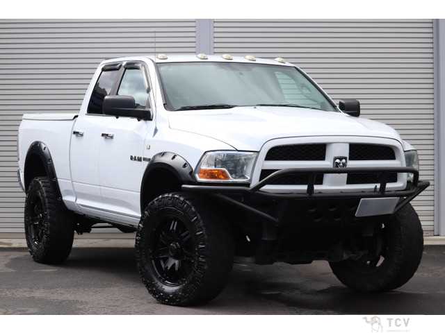 2011 Chrysler Chrysler Others