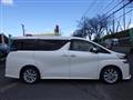 2015 Toyota Vellfire