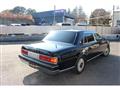 2000 Toyota Century