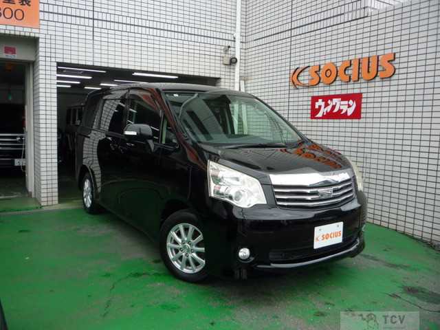 2012 Toyota Noah