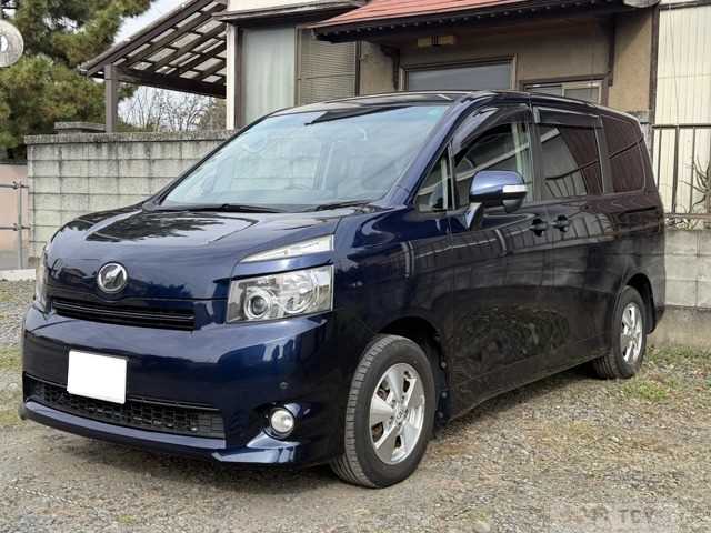 2009 Toyota Voxy