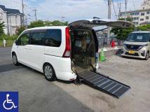 2006 Nissan Serena