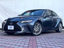 2021 Lexus IS