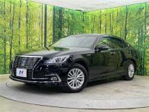 2016 Toyota Crown Hybrid