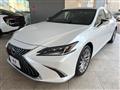 2022 Lexus ES