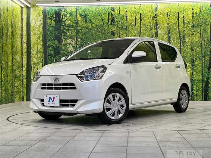 2017 Daihatsu Mira Es