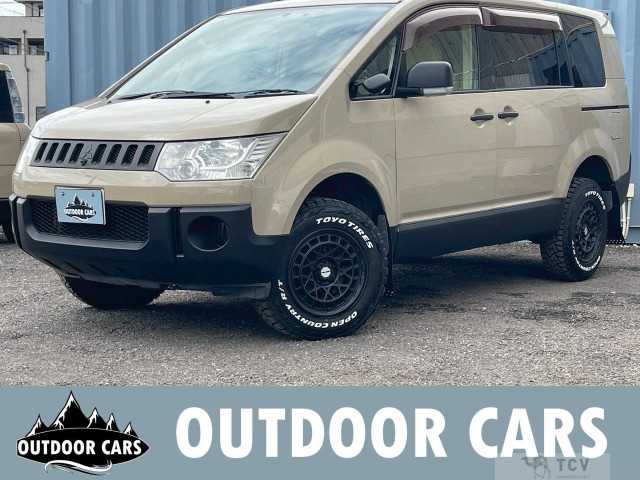 2009 Mitsubishi Delica D5