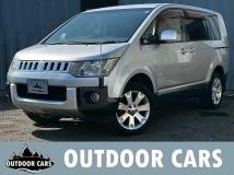 2009 Mitsubishi Delica D5