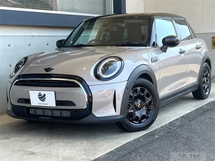 2022 U.K. Others U.K. Others