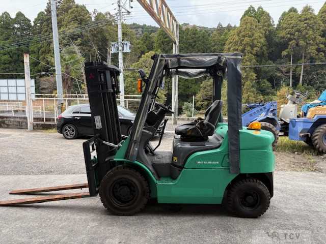 2004 Mitsubishi Mitsubishi Others