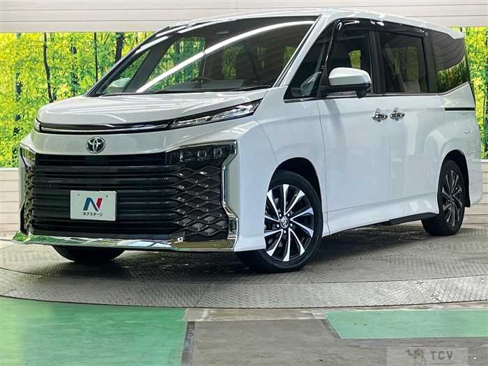 2023 Toyota Voxy