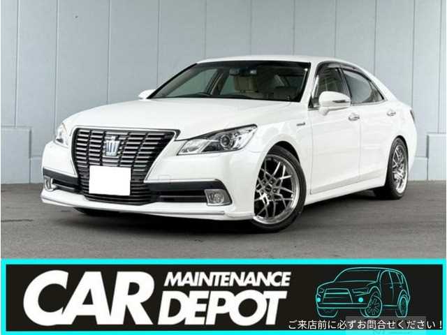 2013 Toyota Crown