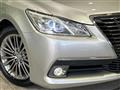 2013 Toyota Crown Hybrid