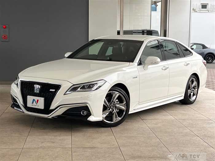 2019 Toyota Crown Hybrid