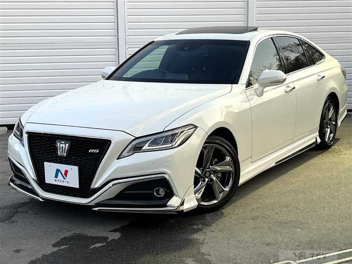 2020 Toyota Crown Hybrid