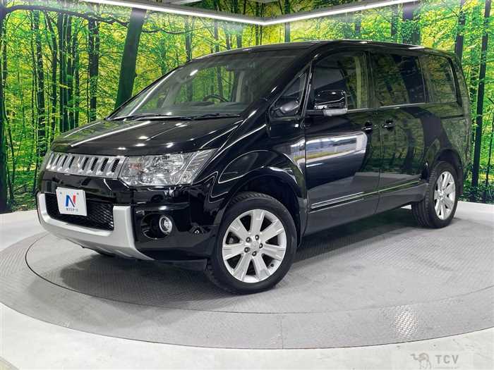 2015 Mitsubishi Delica D5